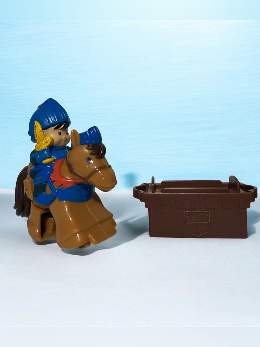 Mike the knight klip klip & trough little people fisher price
